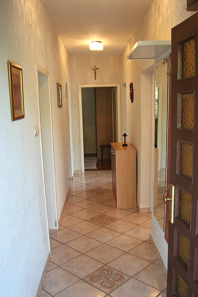 Prizemlje Hodnik